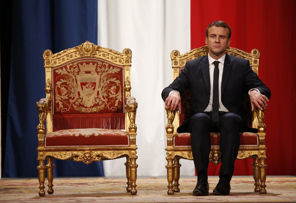 Tout juste installé à l'Élysée, Emmanuel Macron a choisi son secrétaire général dimanche.