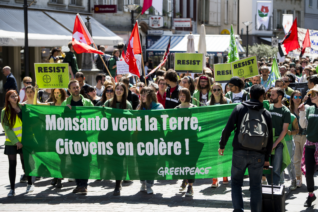 A Morges, 1300 personnes ont manifesté contre Monsanto.