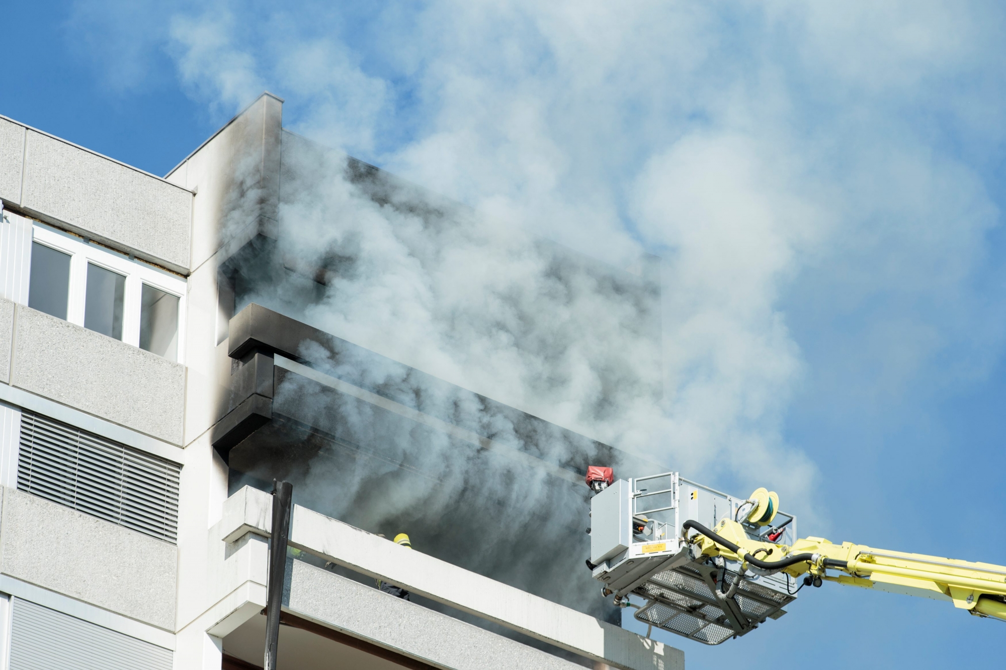 Gland, mercredi 17 mai 2017
Incendie dans un des tours Cité-Ouest à Gland Icendie Cité-Ouest, Gland