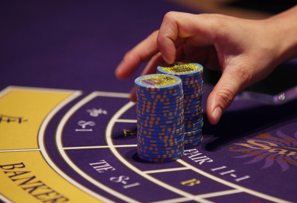 Les casinos neuchâtelois et zurichois ont reçu le feu vert de Conseil fédéral. Ils pourront ouvrir leurs portes à l'automne.