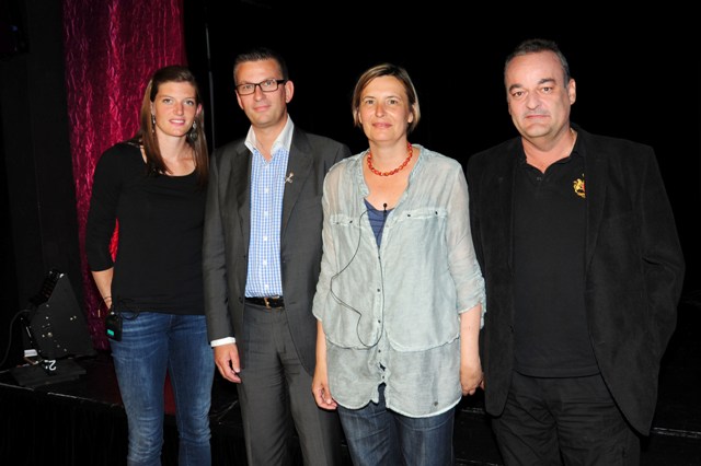 Stéphanie Schmutz, au centre, lors du débat "Cartes sur table" consacré au sport nyonnais.