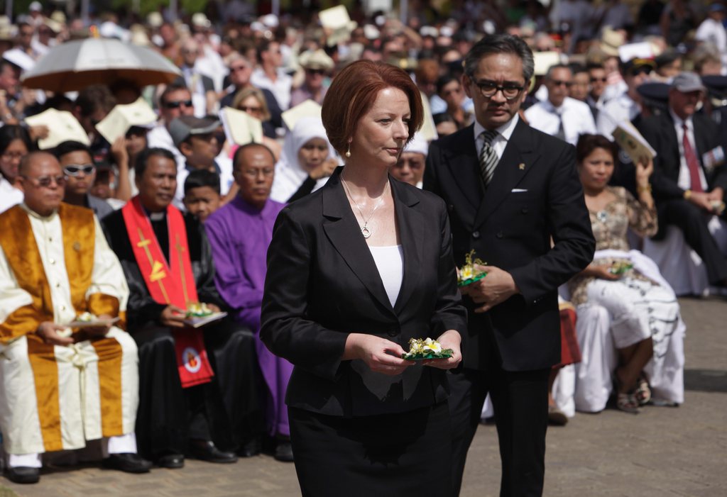 "Les terroristes n'ont pas réussi ce qu'ils voulaient faire... Ils n'ont pas sapé la démocratie indonésienne qui n'a fait que se renforcer en dix ans", a déclaré Julia Gillard, Premier Ministre australien.