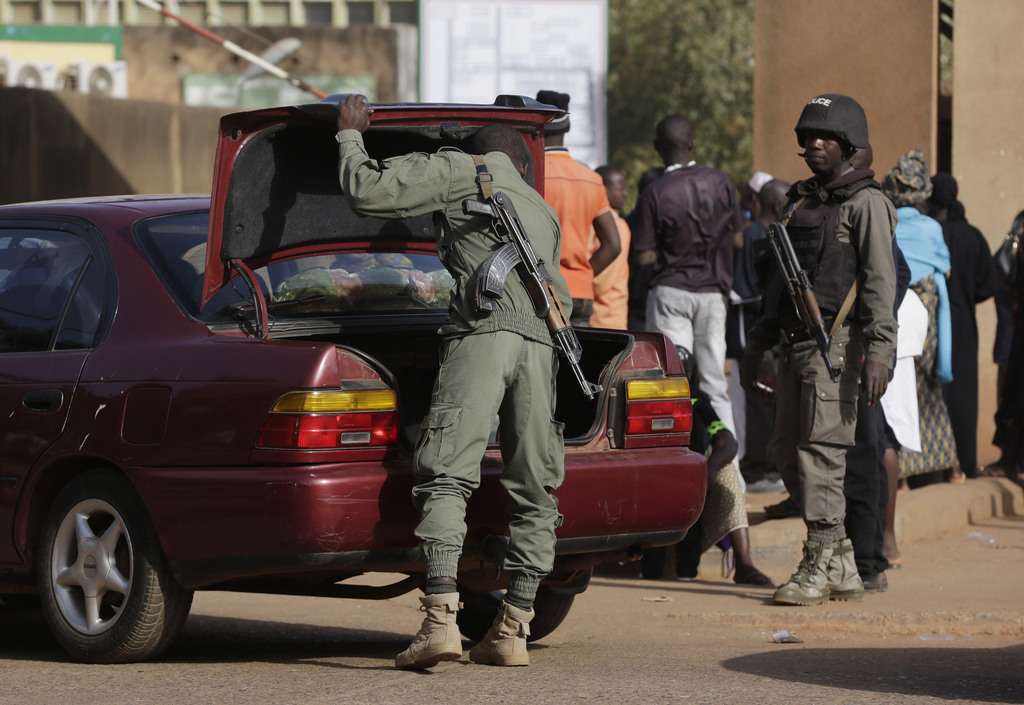 Les forces spéciales maliennes sont intervenues, appuyées dans leur assaut par les militaires de l'opération française anti-djihadiste Barkhane et de la mission de l'ONU (MINUSMA).