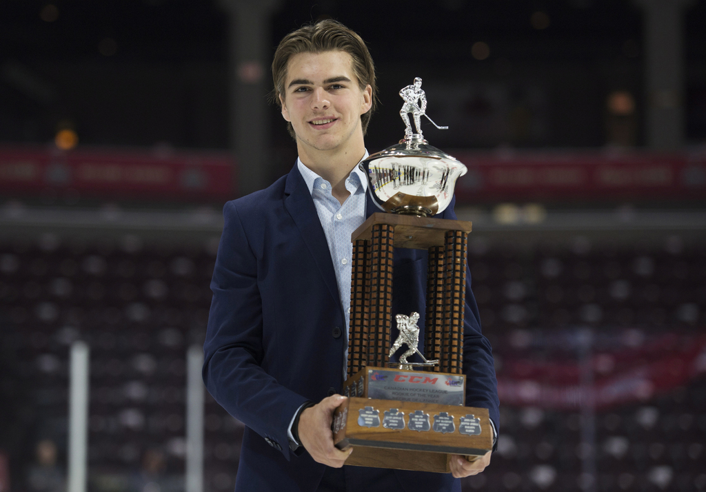 Nico Hischier a été repêché en première position de la draft 2017 par les Devils du New Jersey. 