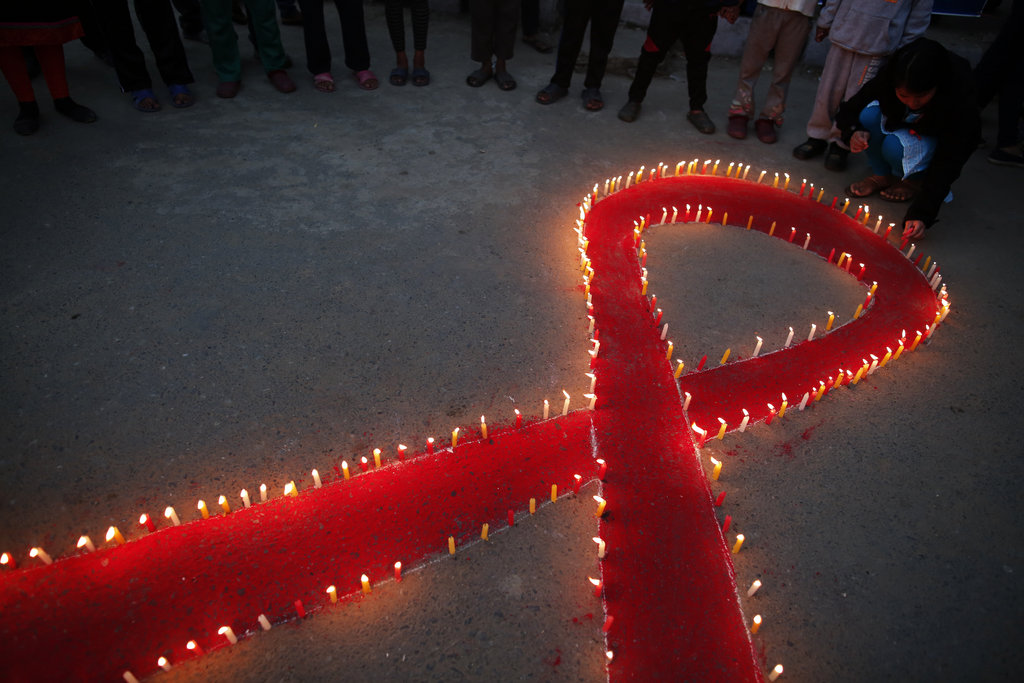 Le nombre de personnes atteintes de VIH baisse d'année en année.