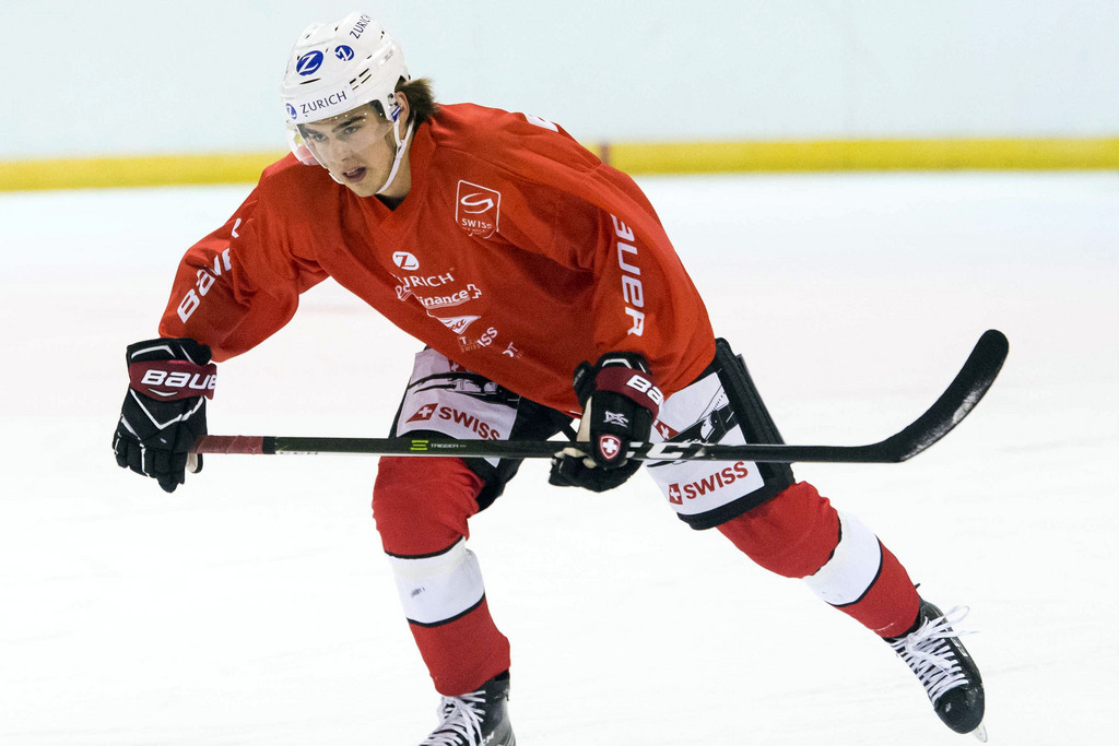 Nico Hischier pourrait se retrouver, à 18 ans, dans la première ligne des New Jersey Devils.