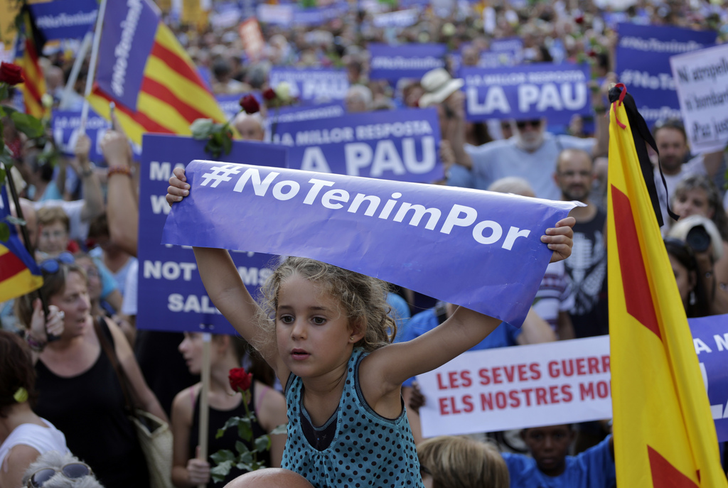 "Emplissons les rues de paix et de liberté", avait souhaité la mairie de la deuxième ville d'Espagne.