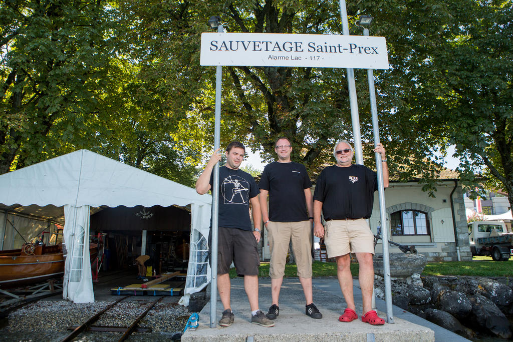 De gauche à droite: Marc Bolomey, Olivier Bolomey, président de l'organisation de la fête du sauvetage, et leur père, François Bolomey.