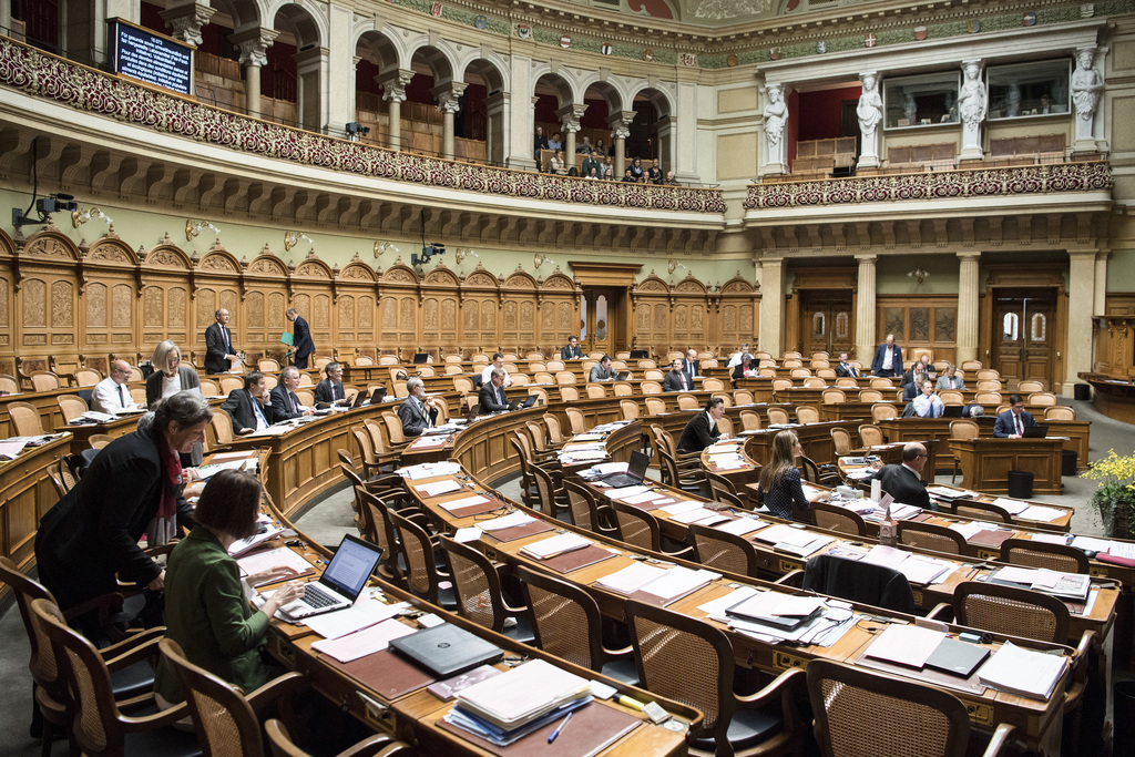 Le député écologiste s'est excusé encore pendant le débat au Conseil national. Sa comparaison était inadéquate, qu'il met sur le compte de "sa naïveté".