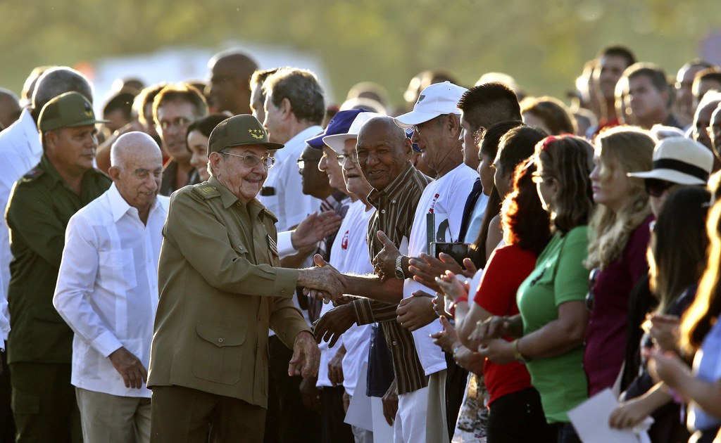 Une foule de quelque 70'000 personnes était rassemblées pour l'occasion à Santa Clara (centre). Le président Raul Castro a laissé la parole à son successeur probable et numéro deux du régime, Miguel Diaz-Canel.