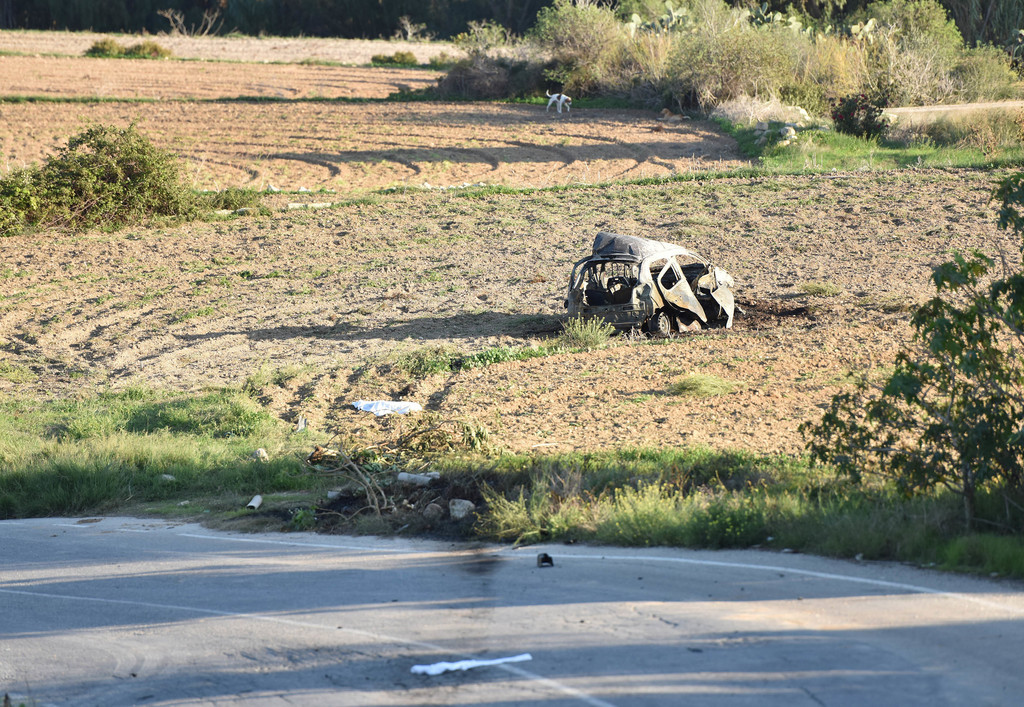 Le gouvernement maltais offre un million d'euros de récompense pour toute information susceptible de conduire à la condamnation des assassins de la journaliste Daphné Caruana Galizia, tuée lundi par une bombe déposée sous sa voiture.