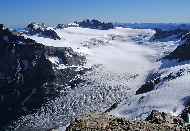 Même le plus grand glacier du bassin versant du lac des Quatre cantons, le Hüfifirn dans le val Maderan, aura fondu à 90% en 2090.