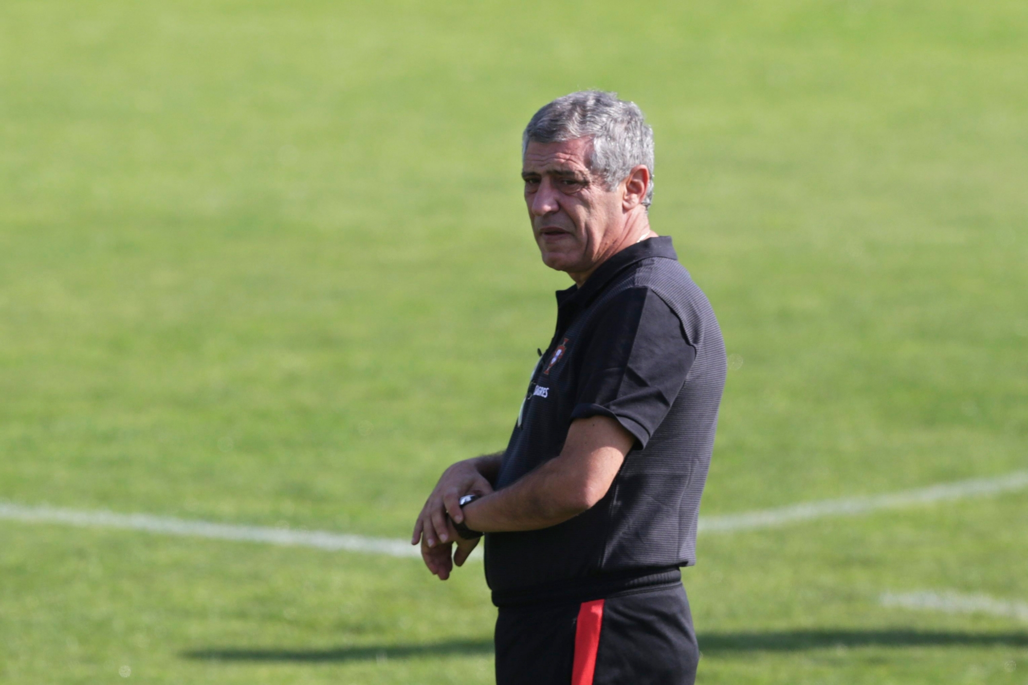 Portugal coach Fernando Santos directs a training session in Oeiras, outside Lisbon, Monday, Oct. 9, 2017. Portugal will face Switzerland in a World Cup Group B qualifying soccer match in Lisbon Tuesday. (AP Photo/Armando Franca) SOCCER WCUP 2018 PORTUGAL SWITZERLAND