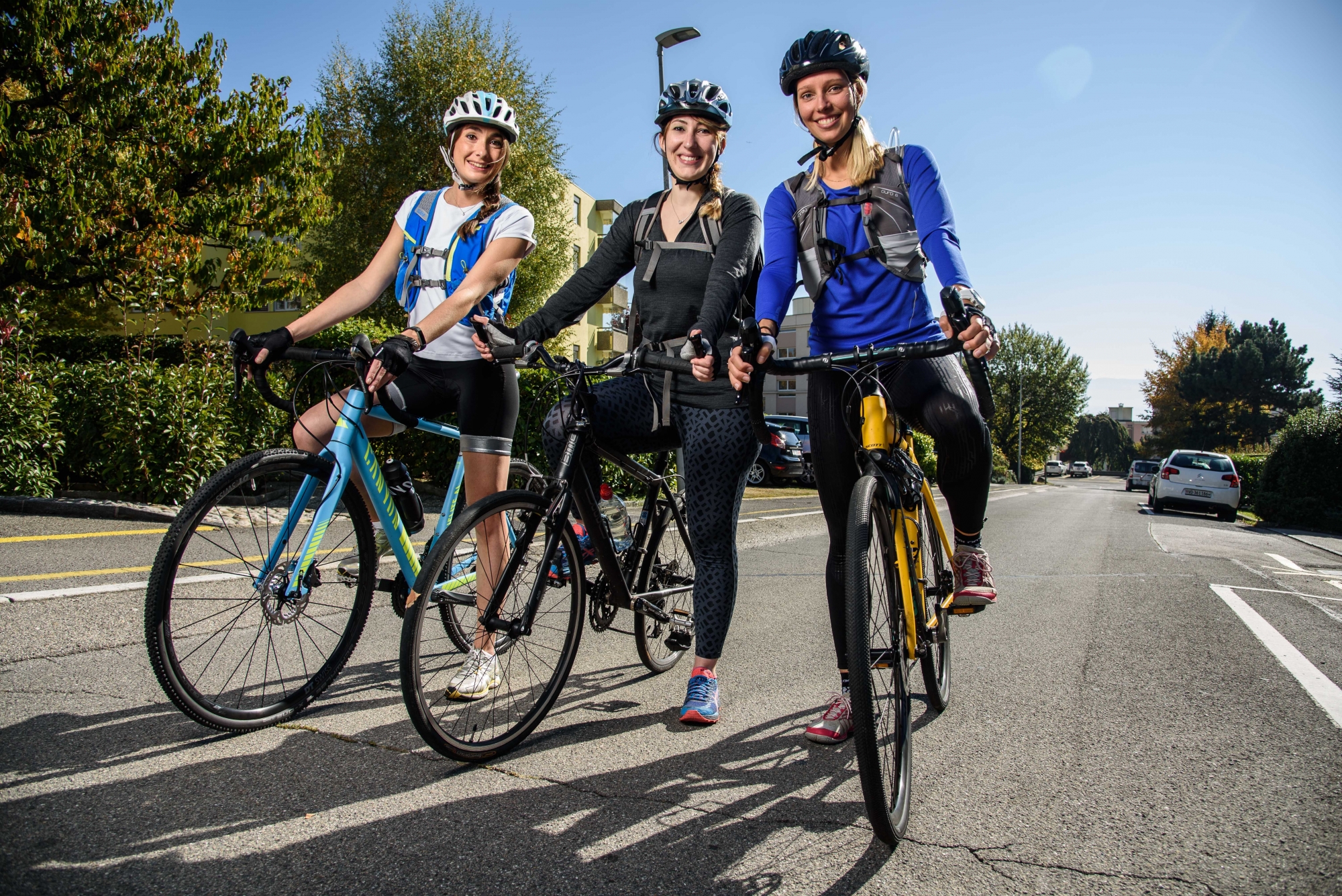 Ce dimanche 15 octobre, Faustine Kesilber, Caroline Mœsching et Cécile Rod (de g. à dr.).  sont parties de Rolle à vélo et ont rejoint Morges.
