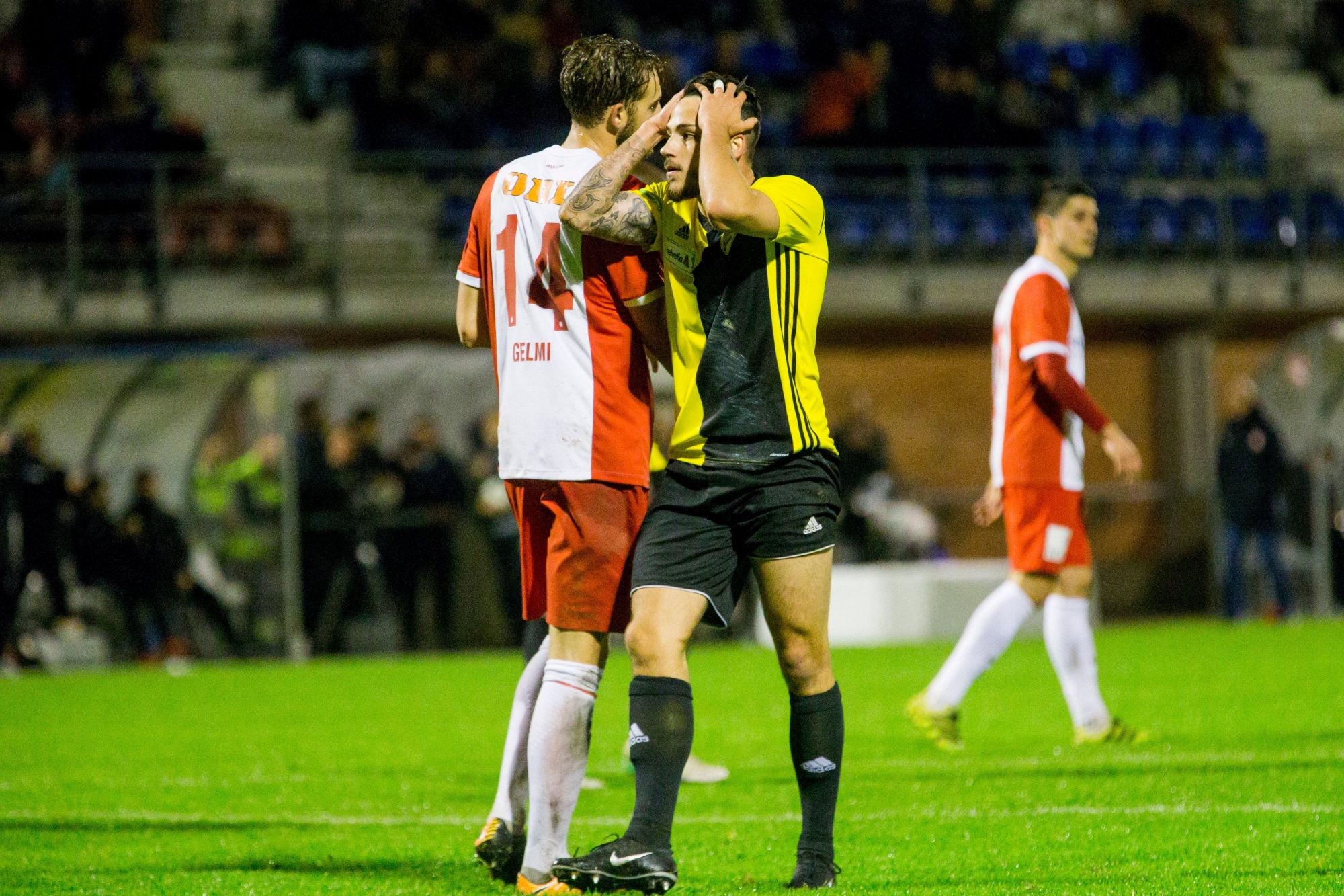 Nyon, mercredi 25 octobre 2017
Centre sportif de Colovray, Football, Coupe Suisse, 1/8 de finale, FC Stade Nyonnais - FC Thun, Nyon. #25 Benjamin Besnard 

© Sigfredo Haro