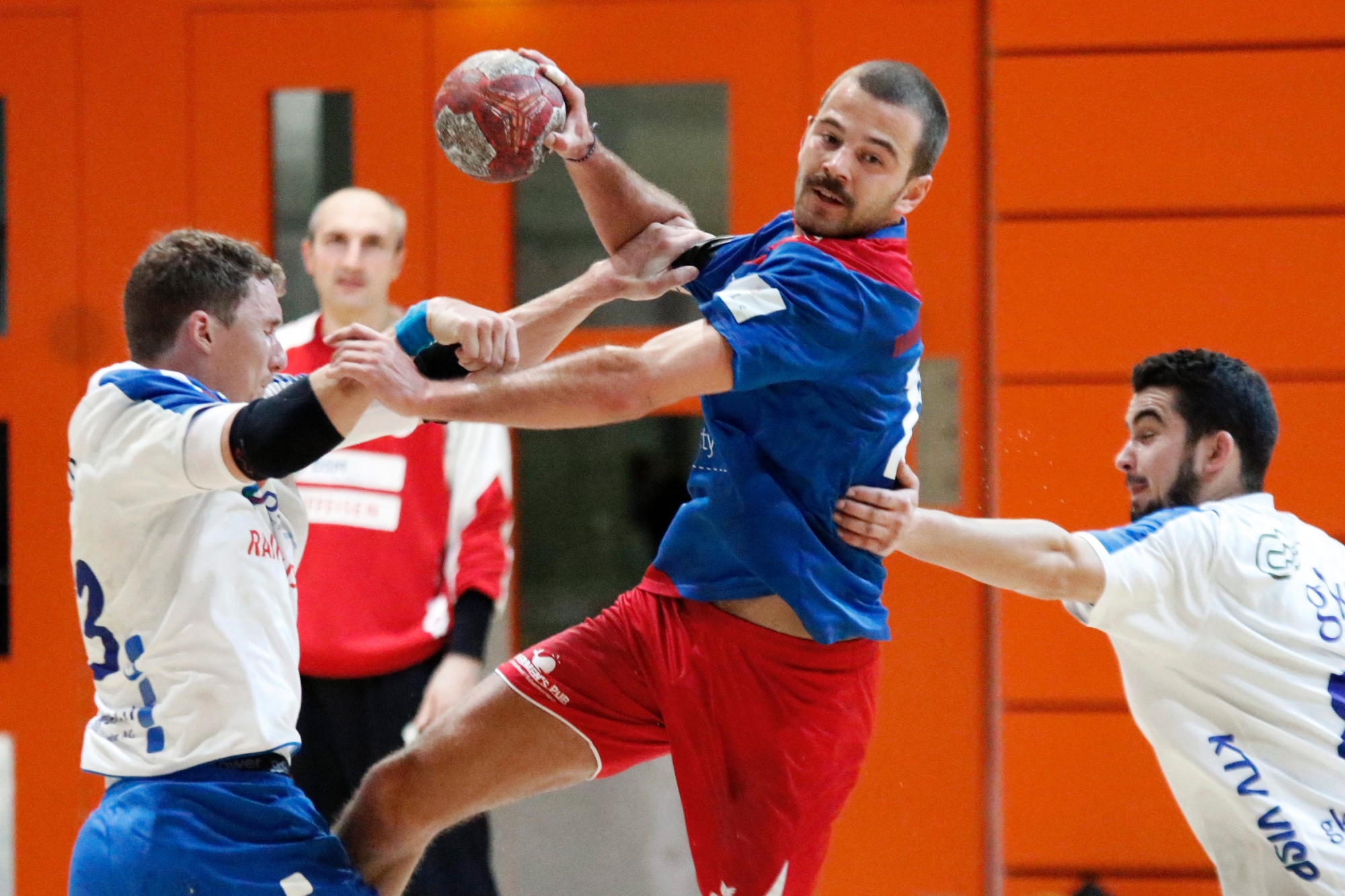 Nyon, Rocher, Dimanche 12 novembre 2017, Handball, 1re ligue, Nyon vs Viège, Numéro 18 de Nyon Terrier Grégoire, Photos Céline Reuille