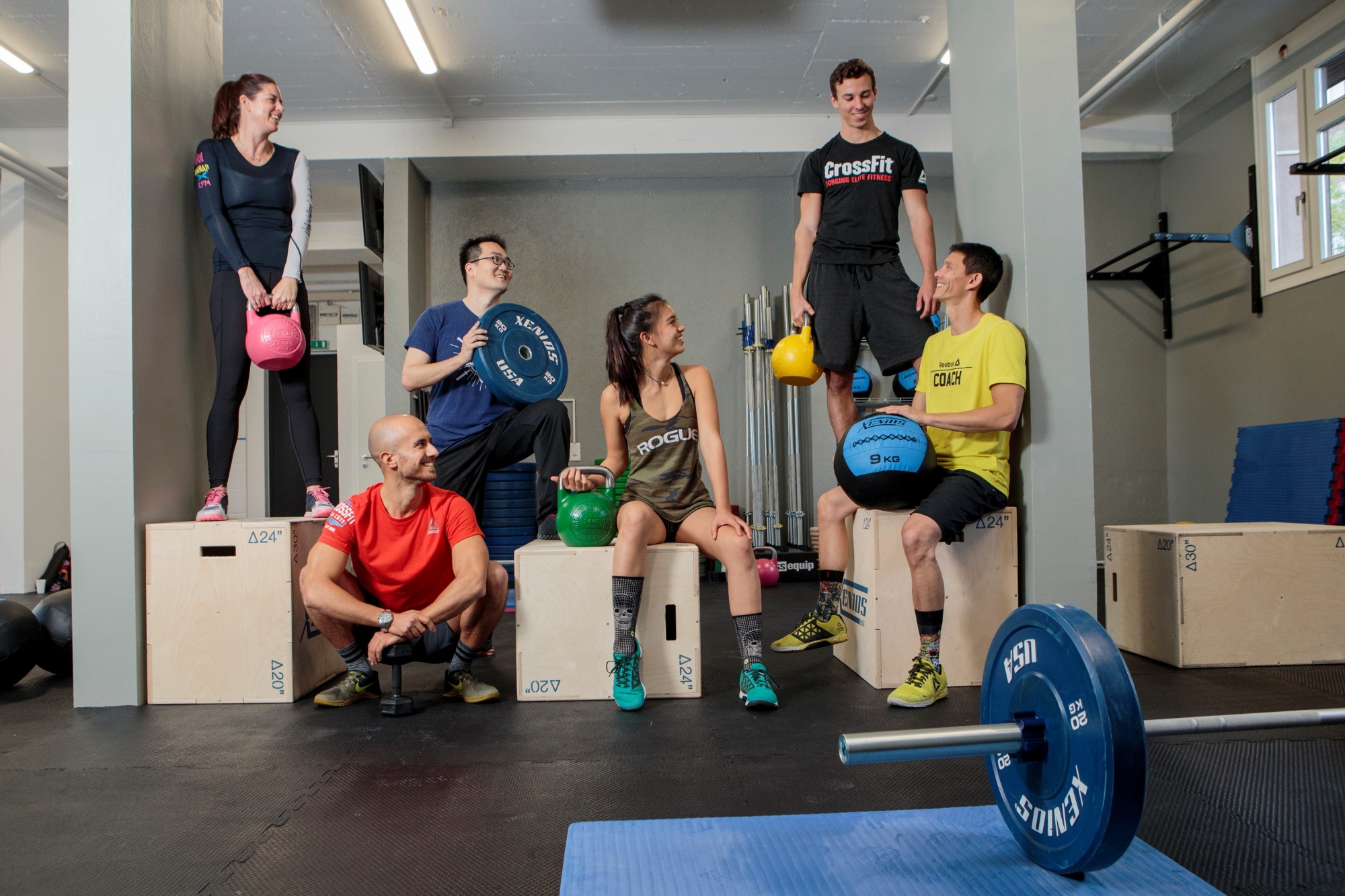 Morges, lundi 30 octobre 2017
Photo de groupe de l'équipe du Crossfit La Côte à Morges. De gauche à droite, Siofra Sharp, Guillaume Gétaz, Bram Boeve, Jillian Bloch-Morhange, Célestin Wanner et Gilles Bloch-Morhange

© Sigfredo Haro Equipe Crossfit La Côte, Morges