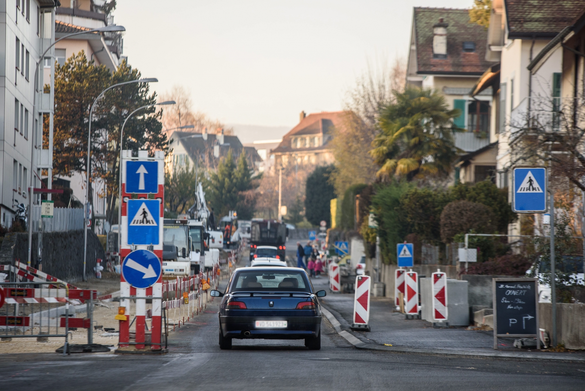 Morges, mardi 5 décembre 2017, Avenue de Marcelin, travaux, avenue à sens unique en raisons de travaux, réouverture pour les fêtes de fin d'année 2017