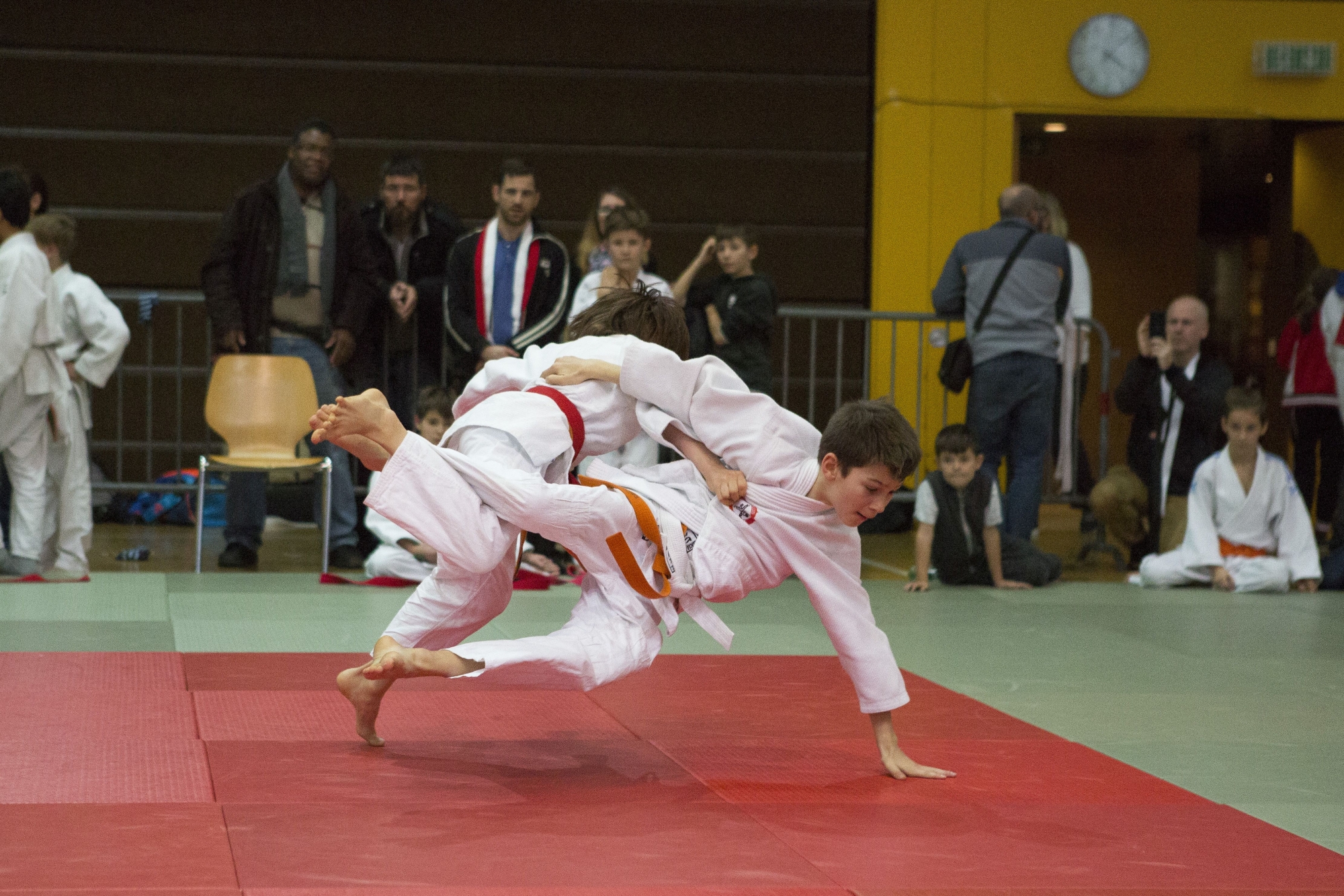 Dimanche 21 janvier 2018 a eu lieu la 45ème édition du tournoi de judo de Morges.
Alexandre Bender du Judo Club Morges (ceinture orange) contre Akira Hata.