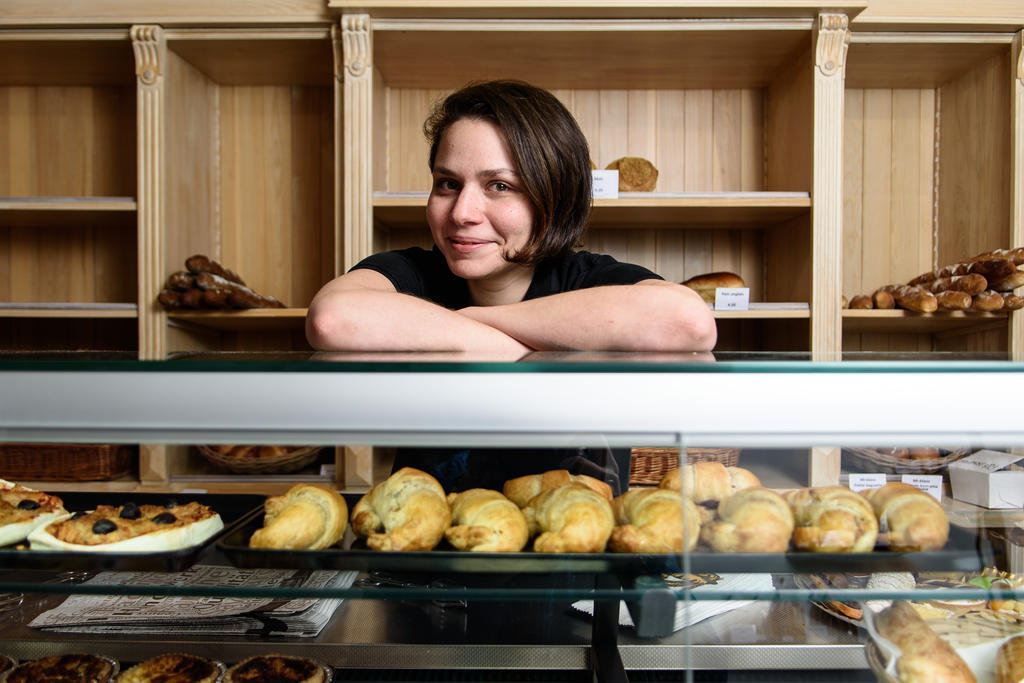 Emilie Walther revient à la boulangerie tea-room Prédérès, sur les lieux de son apprentissage auprès d’André Trunz, mais en cheffe d’entreprise désormais. 