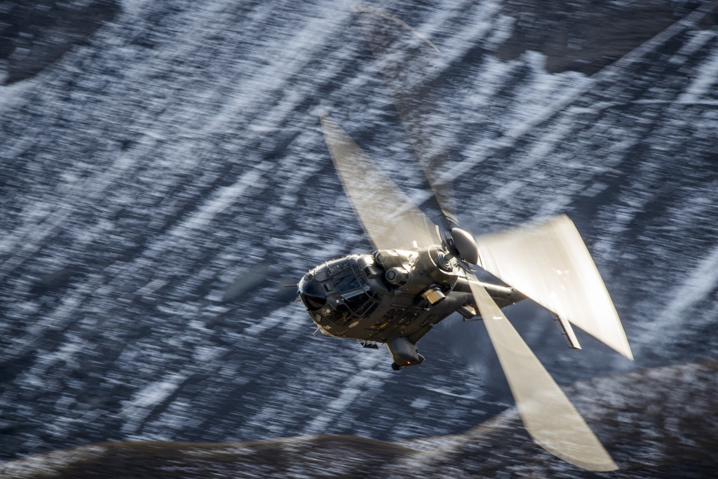La modernisation des hélicoptères de transport Cougar, engagés pour les transports de matériel et de la troupe, est devisée à 168 millions.