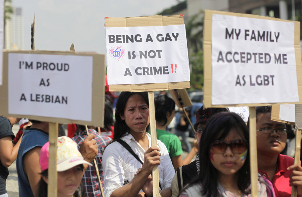 Des défenseurs des droits des homosexuels ont vivement critiqué ces interpellations.