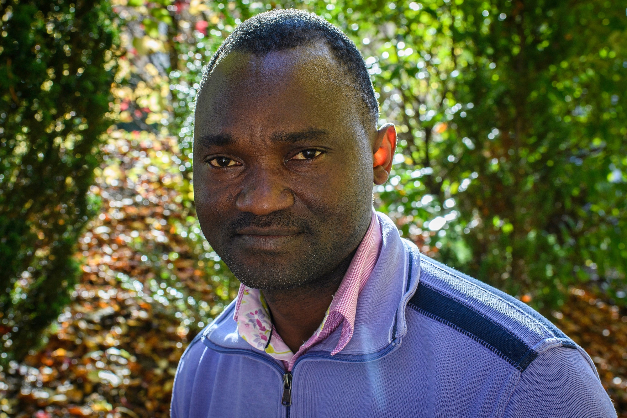 Emmanuel Mbolela, auteur d'un livre sur son parcours de réfugié

Photo Lib/Alain Wicht Fribourg,le 25.10.2017