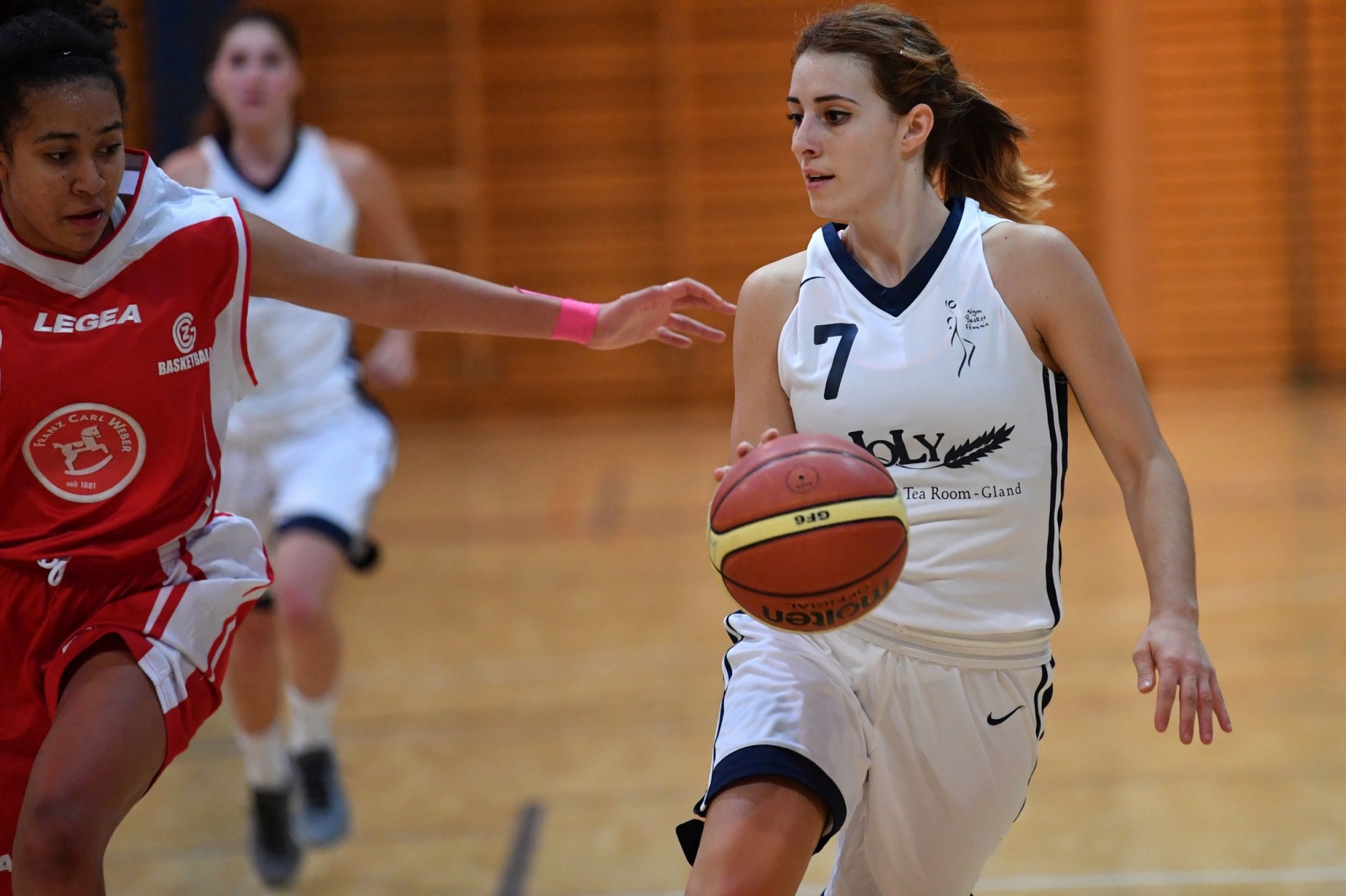 Basket feminin LNB Nyon zurich ici Samira al Barqua (7) a la salle du Rocher Nyon le 3.2.2018 © photo Michel Perret Basket_Filles_LNB_Nyon_Zurich_3_2_2018