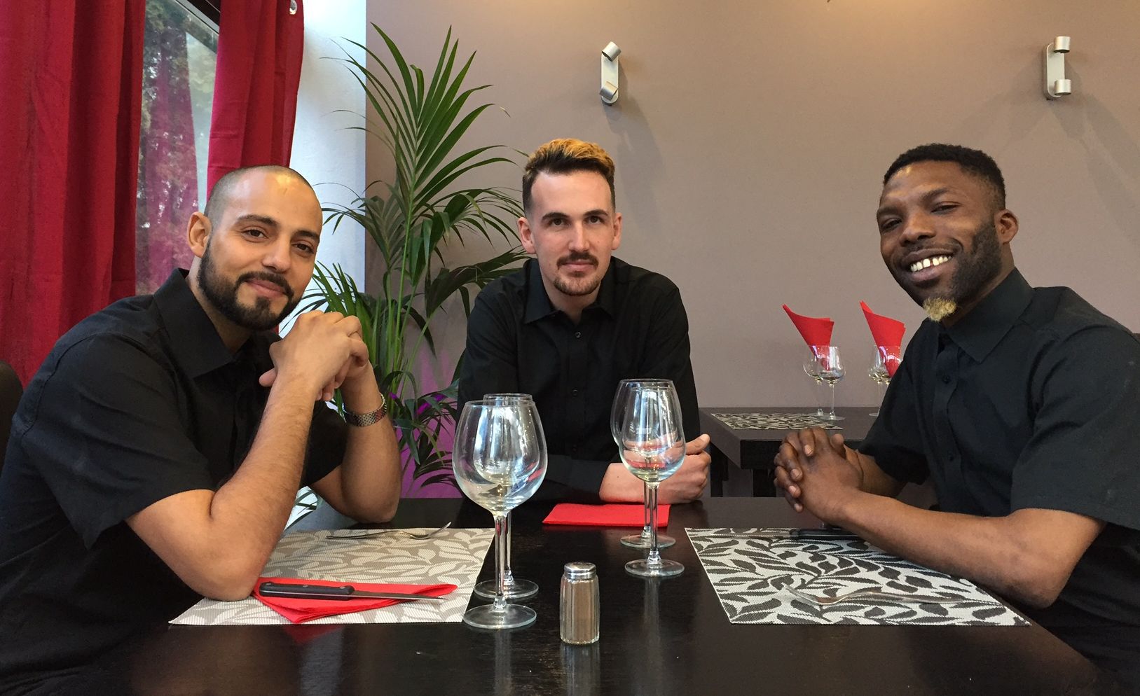 La nouvelle équipe du restaurant (de g. à d.): Malik Ibrahim, Nicolas Burki et Juste Taboudiéni.