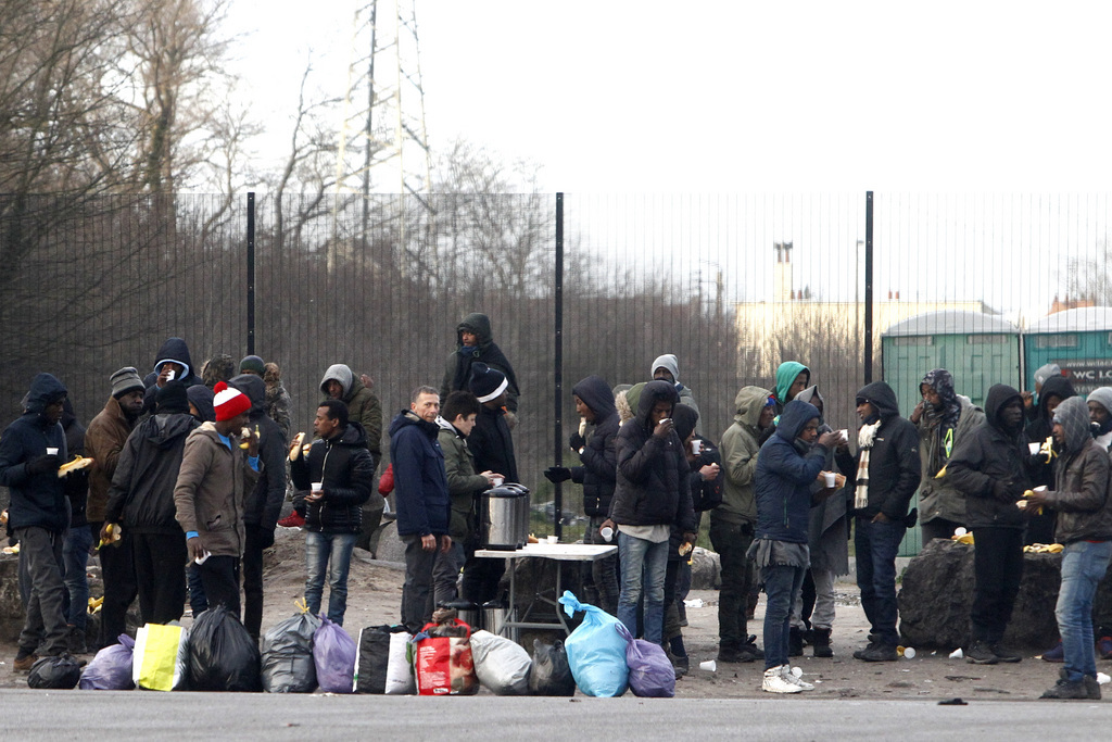 Selon le sous-préfet, il y a entre 300 et 350 migrants à Calais et ses environs. (Illustration)
