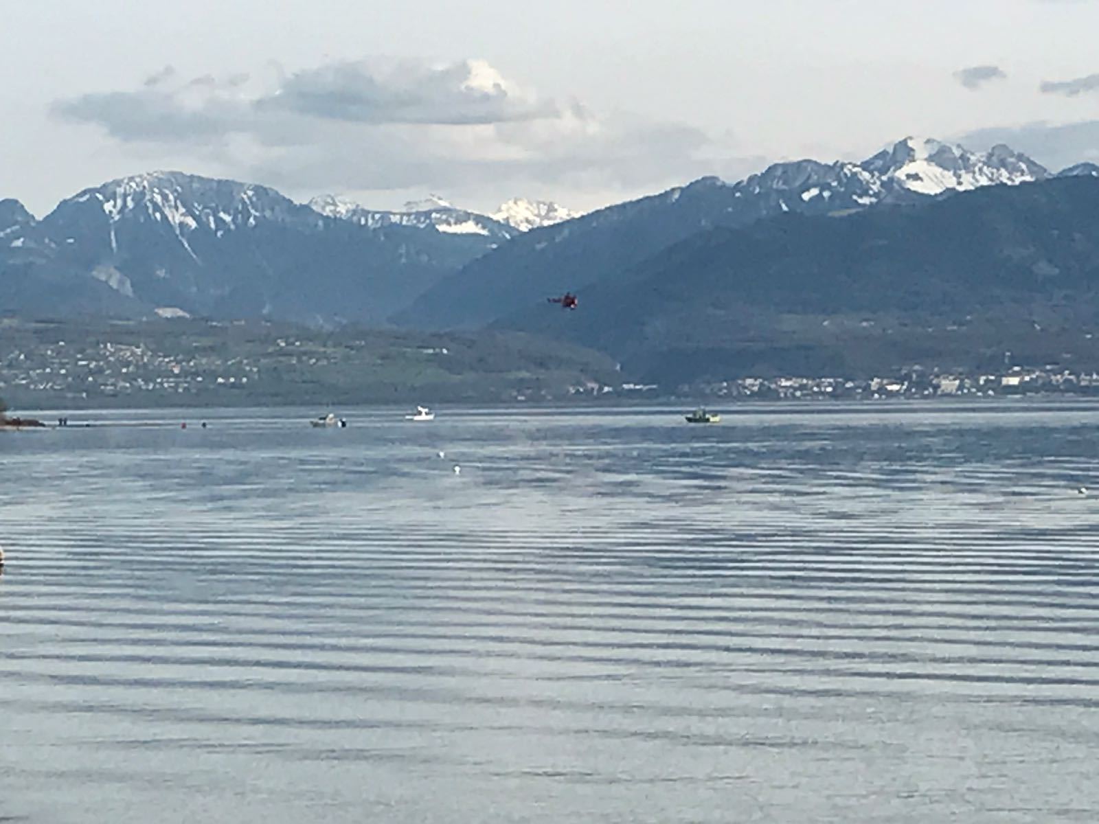 Hier, un hélicoptère a été dépêché sur place pour accélérer les recherches.