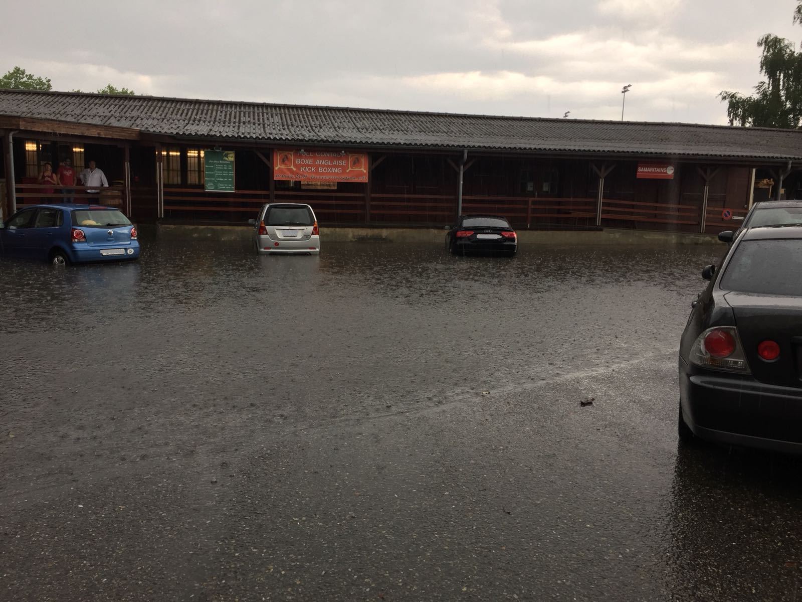 Le parking des Trois P’tis Tours a été inondé. 