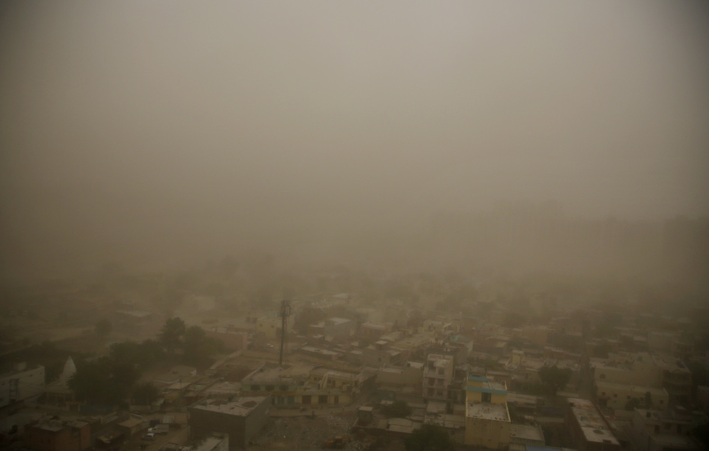 Au moins 77 personnes sont mortes et 143 ont été blessées dans des tempêtes de sable dans le nord de l'Inde dans la nuit de mercredi à jeudi.