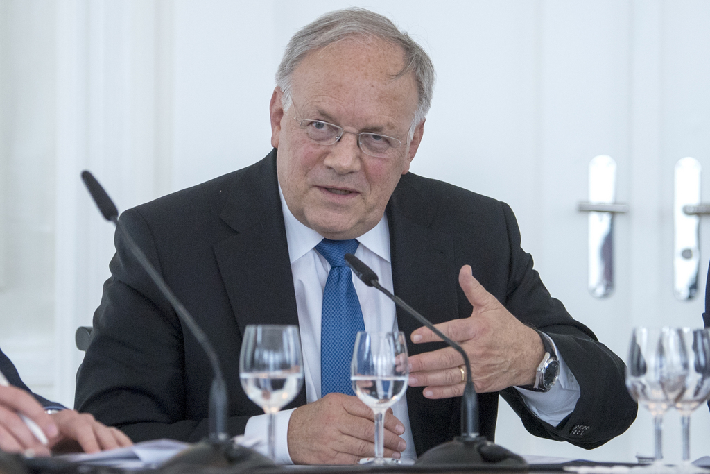 Johann Schneider-Ammann est entré au gouvernement pour aider à assurer le plein-emploi dans le pays, maintenir l'industrie en Suisse et soutenir son parti.