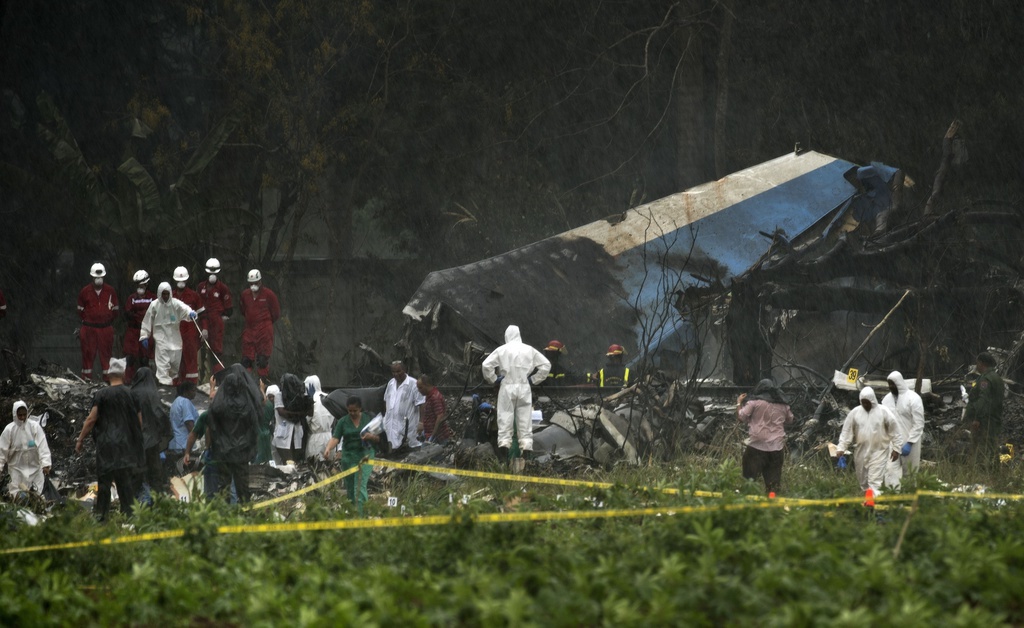 Une des boîtes noires du Boeing 737-200, qui s'est écrasé vendredi peu après son décollage à La Havane, a été retrouvée.