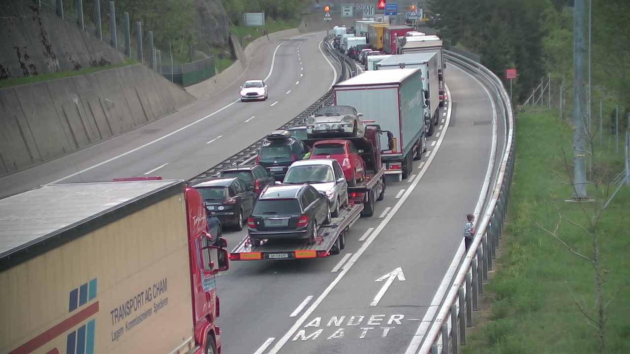 Le bouchon à l'entrée nord du Gothard atteignait déjà les 5 kilomètres mercredi matin.