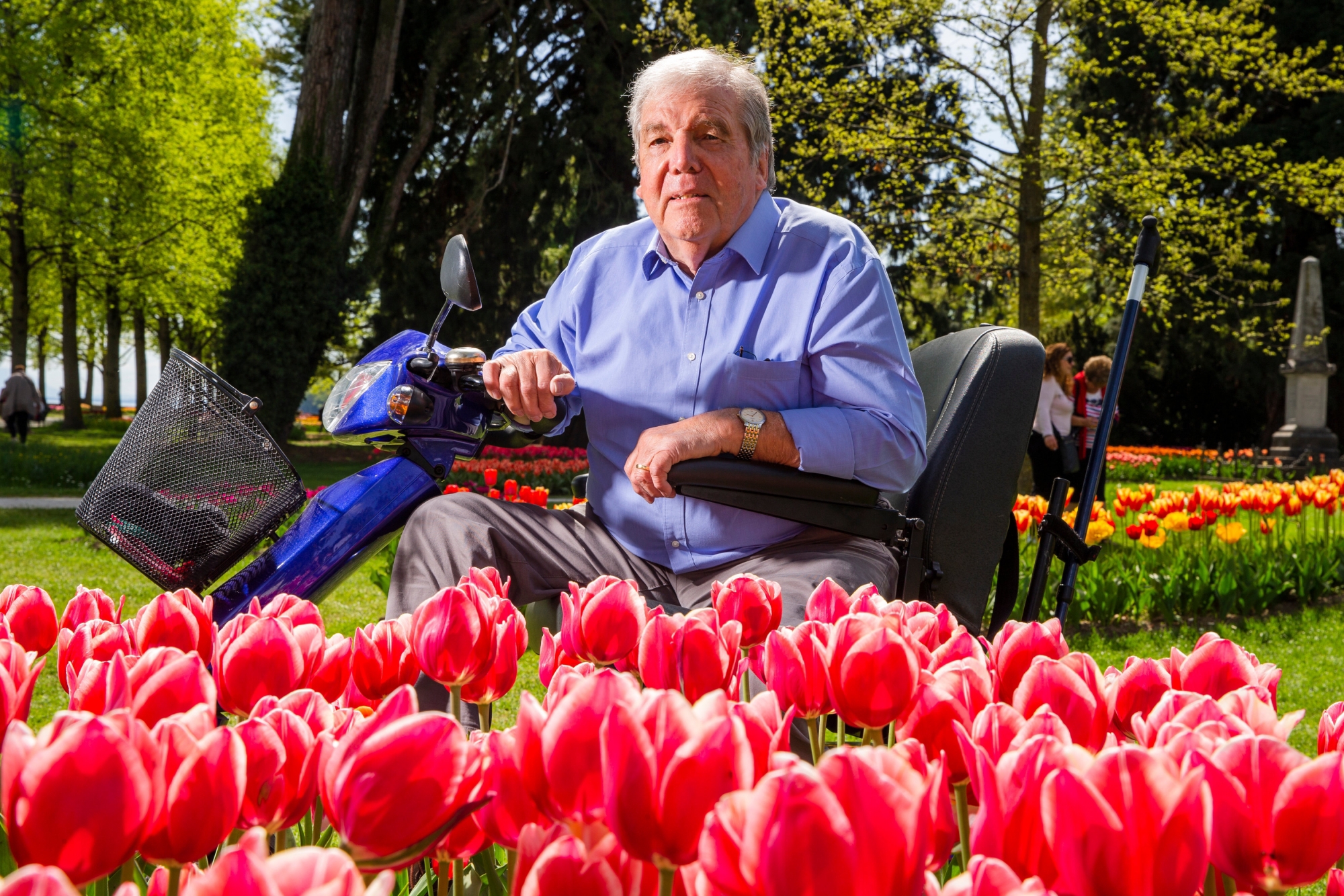 Edy Bucher, responsable de l'initiative des tulipes "Polio" dont la vente profite à la vaccination contre la polio dans le cadre de la Fête de la Tulipe au Parc de l'indépendance à Morges .