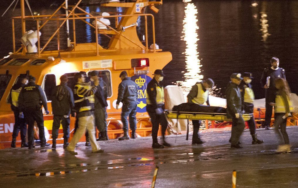 Les immigrants recueillis en pleine mer ont été emmenés dans le port de Grenade, au sud de l'Espagne.