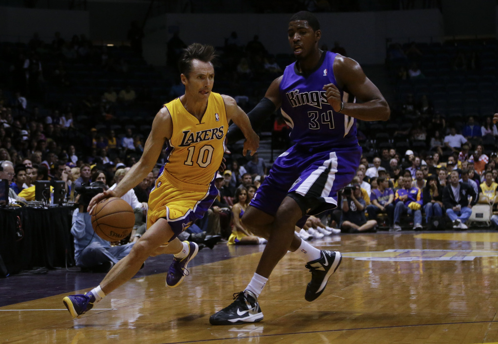 Los Angeles Lakers et une de leur nouvelles recrues Steve Nash font figure de favoris.