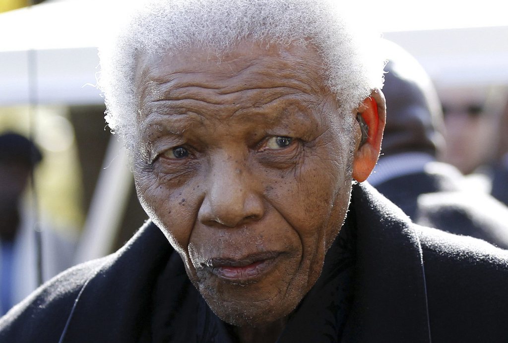 L'ex-président sud-africain Nelson Mandela est hospitalisé depuis samedi.