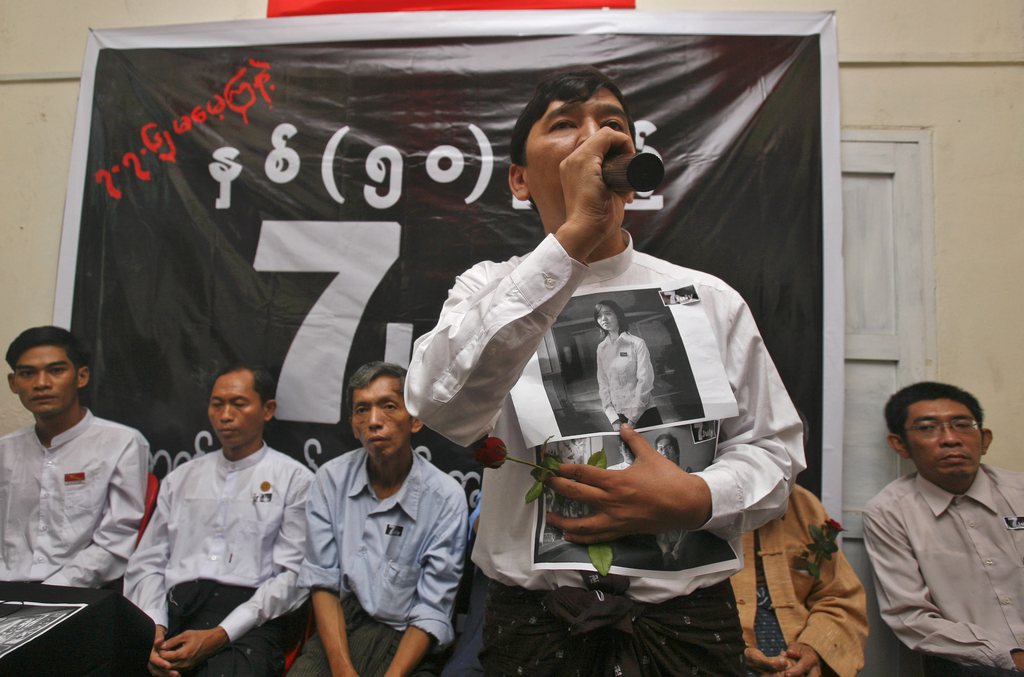 Les autorités birmanes ont annoncé qu'elles allaient libérer quelque 450 prisonniers politiques prochainement.