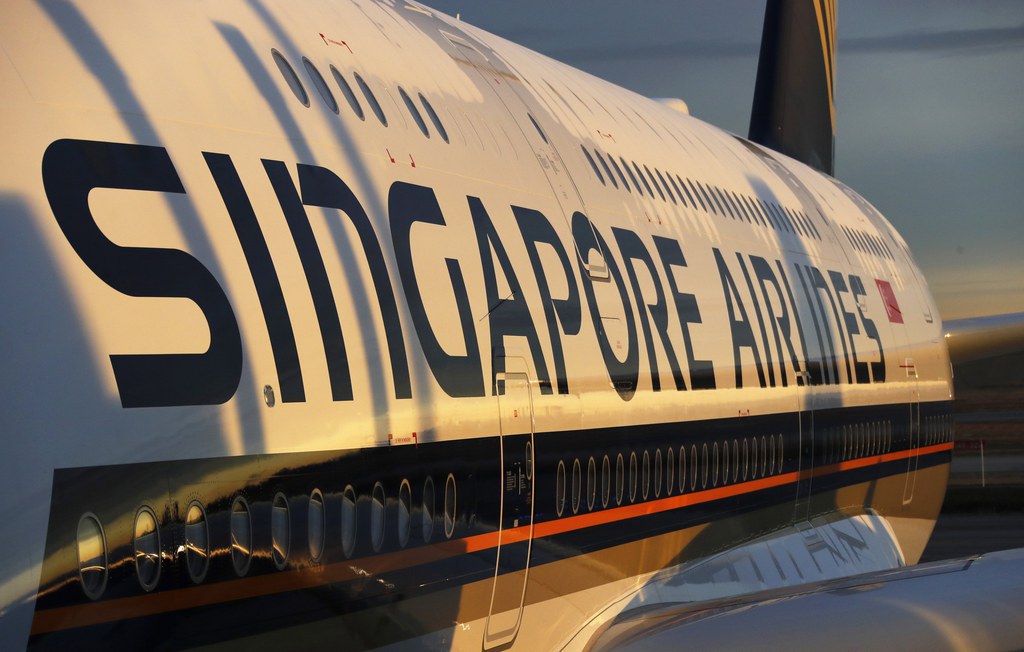 Ce vol de 15'330 kilomètres, entre Singapour et Newark (New Jersey), battra le record de distance parcourue de celui assuré par Qatar Airways entre Doha et Auckland, selon le consultant OAG.