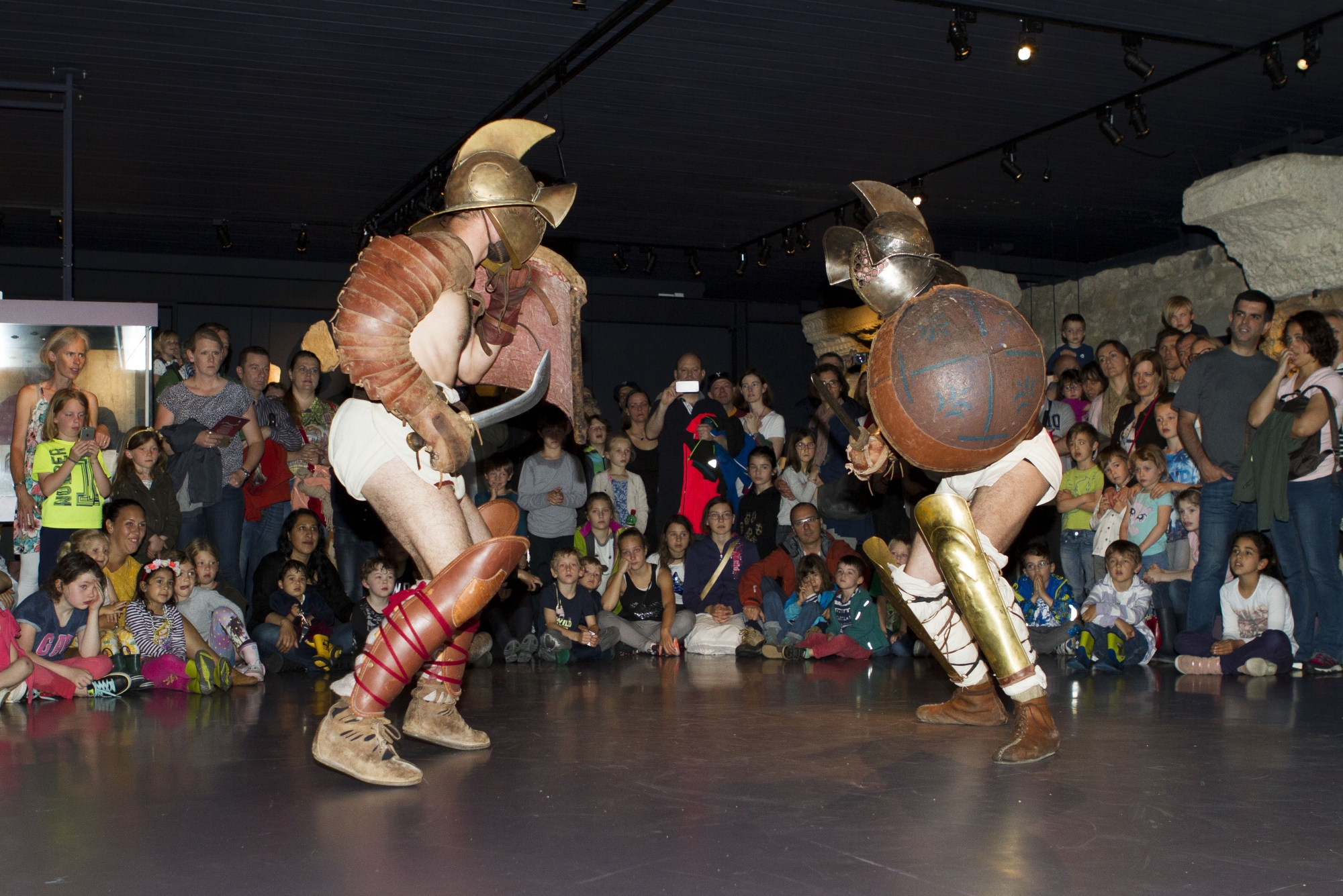 Combat de gladiateurs au Musée romain et d'autres animations invitent la population à découvrir et revivre l'époque romaine.