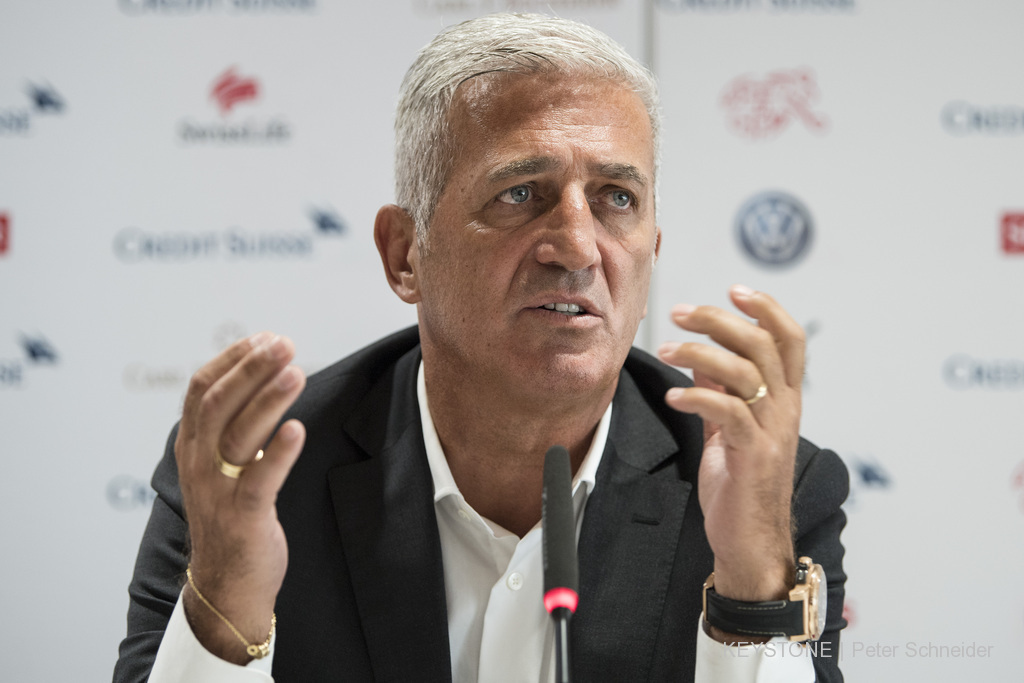 Vladimir Petkovic va devoir redonner une certaine sérénité à son équipe après les polémiques du Mondial en Russie (archives)