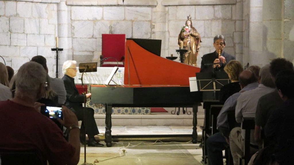 Georges Kiss (clavecin) et Anastase Démétriadès (flûte à bec) ont décidé de lever des fonds pour la Grèce.