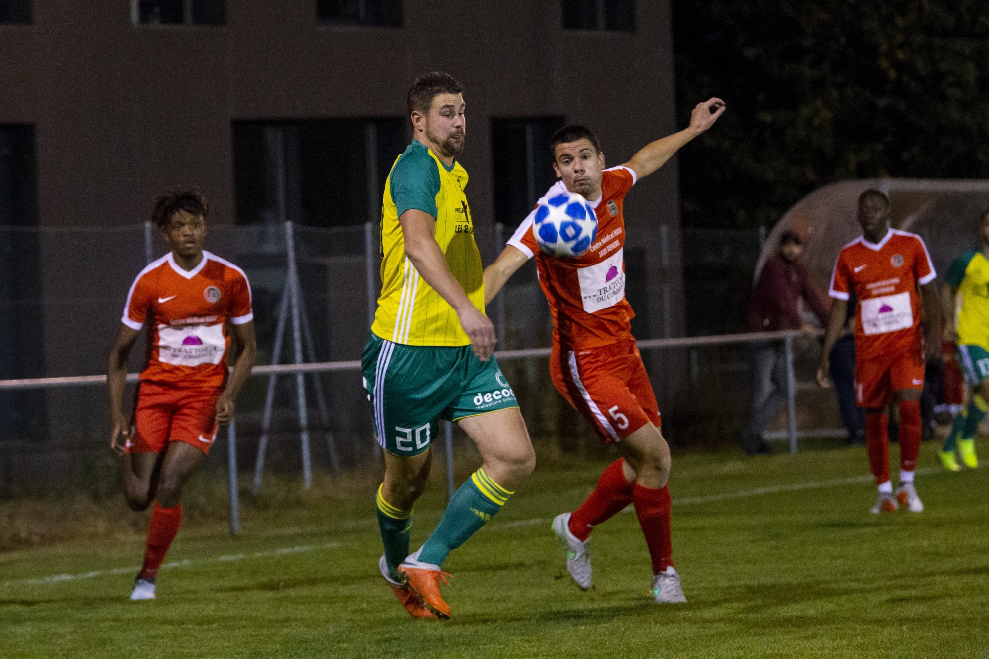 GB et Julien Jemmely (en jaune et vert) auteur d'un doublé, poursuivront leur parcours en coupe.