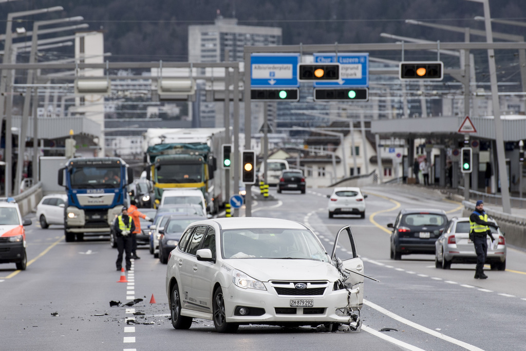 En Suisse, la plupart des graves accidents de la circulation est liée à un manque d'attention au volant. 