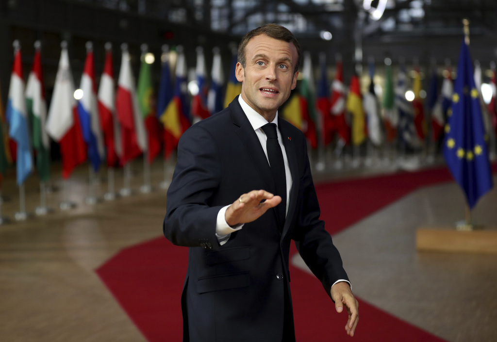 Un professeur a appelé 195 fois le standard de l'Elysée pour, entre autres, critiquer Emmanuel Macron.