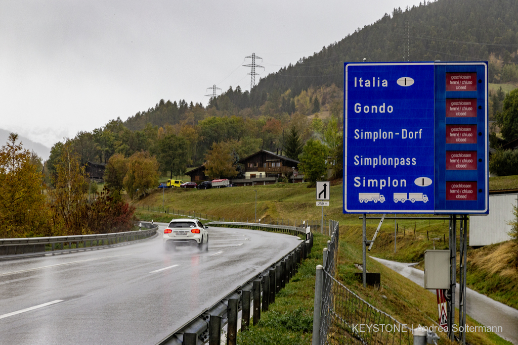 Le Valais qui s'attendait à de grosses intempéries avait fermé la route du Simplon en prévention.