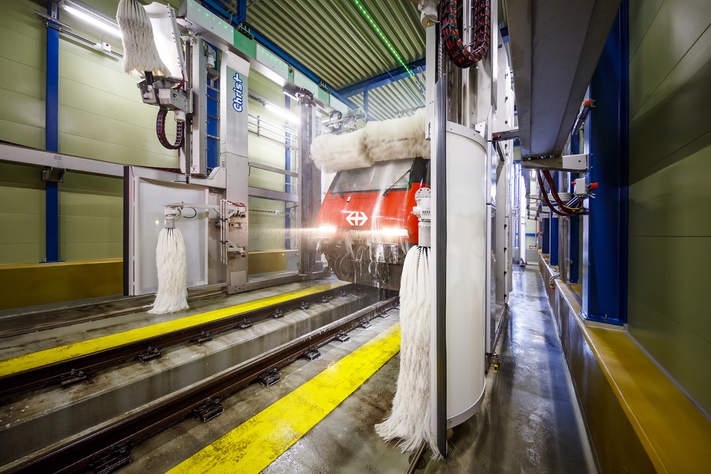 Le tunnel de lavage automatique de la nouvelle installation des CFF a été inauguré ce mardi à Brigue, en Valais.